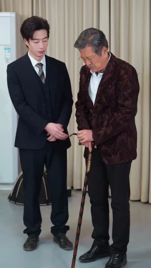 我本素人四十岁却勇闯娱乐圈(70集) 我本素人四十岁却勇闯娱乐圈(70集)短剧完结全集限免刷