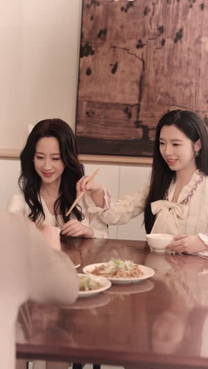 是谁导演这场戏(30集) 是谁导演这场戏(30集)短剧全集投屏大屏看