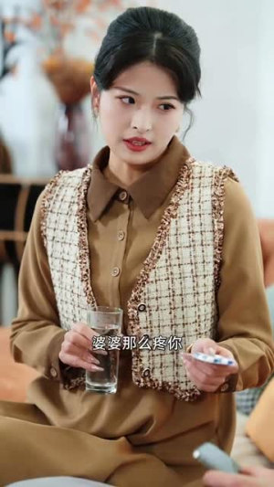 重生后,婆婆护我一生(31集) 重生后,婆婆护我一生(31集)短剧全集秒播无卡顿