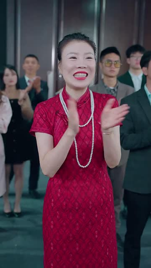 妻女受辱我怒闯龙潭虎穴(82集) 妻女受辱我怒闯龙潭虎穴(82集)短剧全集畅看无门槛