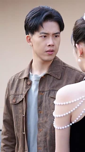 烈魂(100集) 烈魂(100集)短剧全集幕后花絮版
