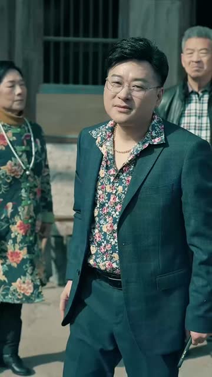 山里长大(32集) 山里长大(32集)短剧全剧终限免合集