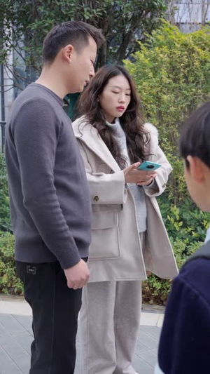 年薪百万后亲戚过继儿子给我(30集) 年薪百万后亲戚过继儿子给我(30集)短剧爆款全集在线播
