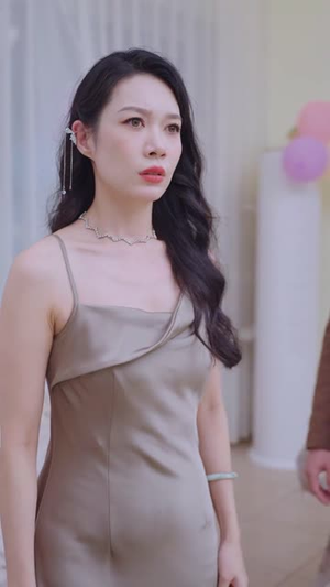 闪婚后,我带憨夫总裁逆袭人生(90集) 闪婚后,我带憨夫总裁逆袭人生(90集)短剧完结篇全集连播