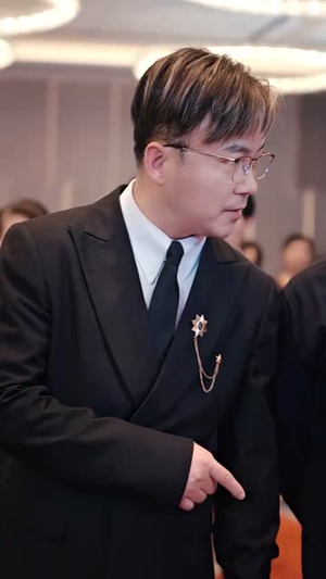 蛰龙(101集) 蛰龙(101集)短剧合集蓝光画质