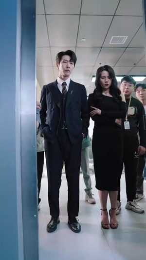 正在修改中(30集) 正在修改中(30集)短剧全集无删完整版