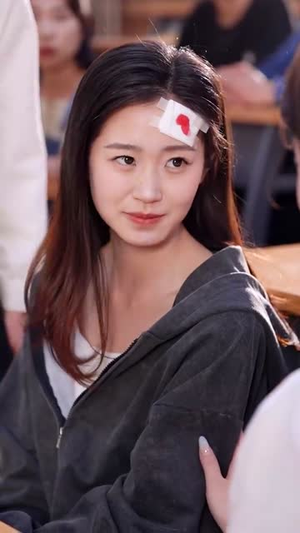 别惹大小姐她京圈亲爸是女儿奴(66集) 别惹大小姐她京圈亲爸是女儿奴(66集)短剧全集畅看无门槛