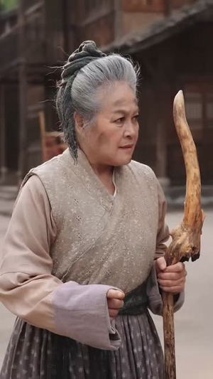 抄家后天降福星宠全家(64集) 抄家后天降福星宠全家(64集)短剧全剧终在线连看